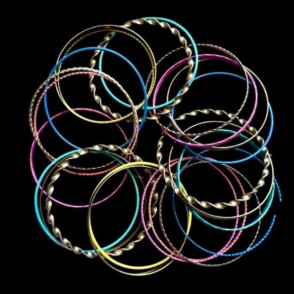 NWT Gold/ Pink/ Blue/ Turquoise Toned Metal Bangle Bracelet Set (24 Bangles) - Picture 1 of 8